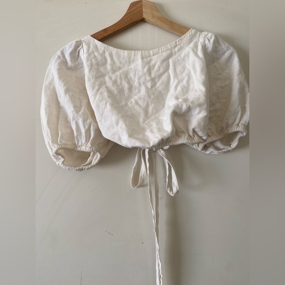 Forever 21 Laced Back Linen Crop Top